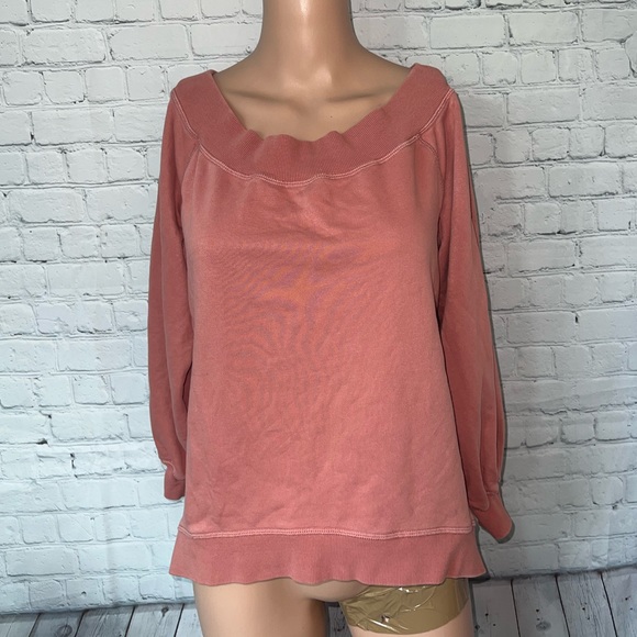 Forever 21 Sweaters - forever 21 pink sweater size S